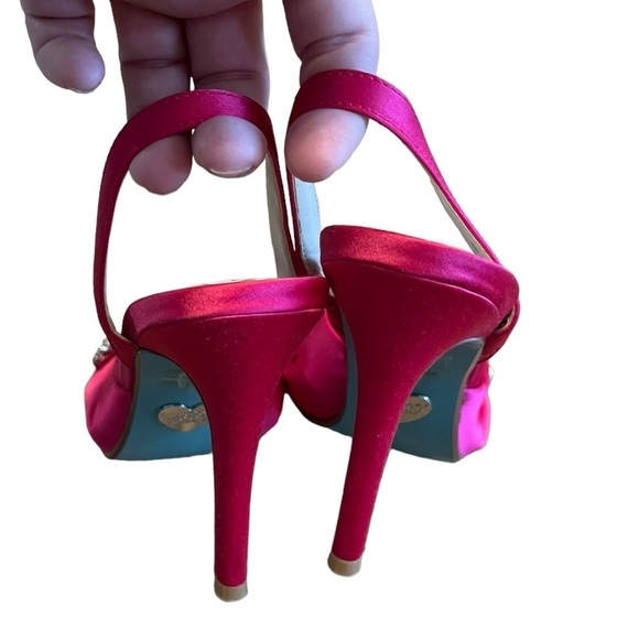 Betsey Johnson Briel pink satin and rhinestone bow peep toe sling back heels - Picture 7 of 10